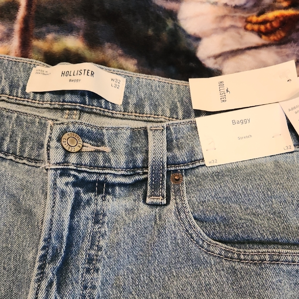 Hollister Men's Light Blue Baggy Jeans